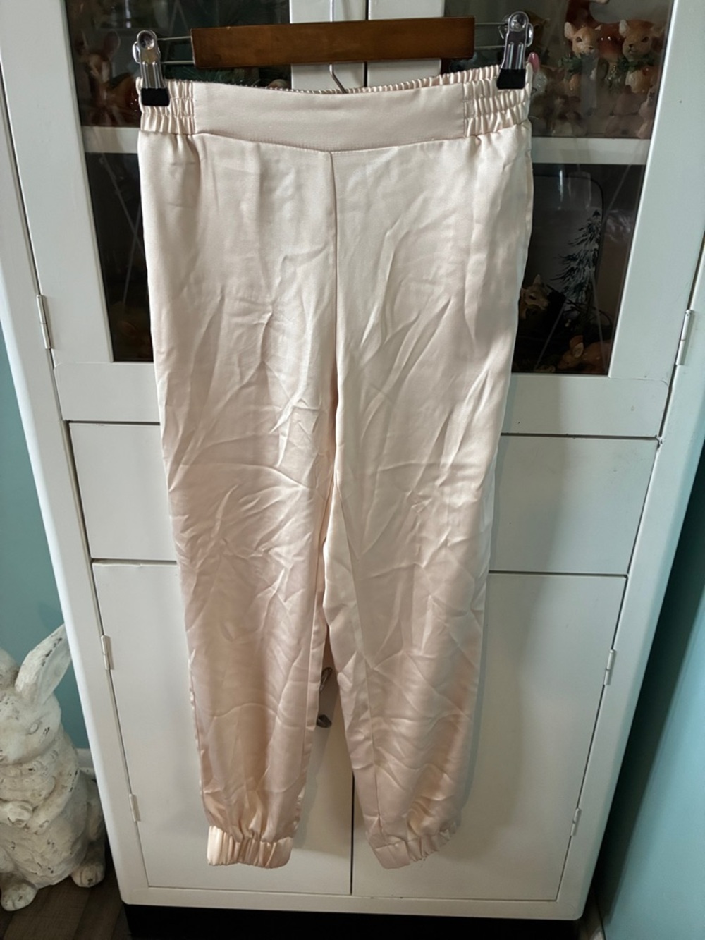 Sincerely Jules sz XS Light Blush Satin Jogger Pants NWT